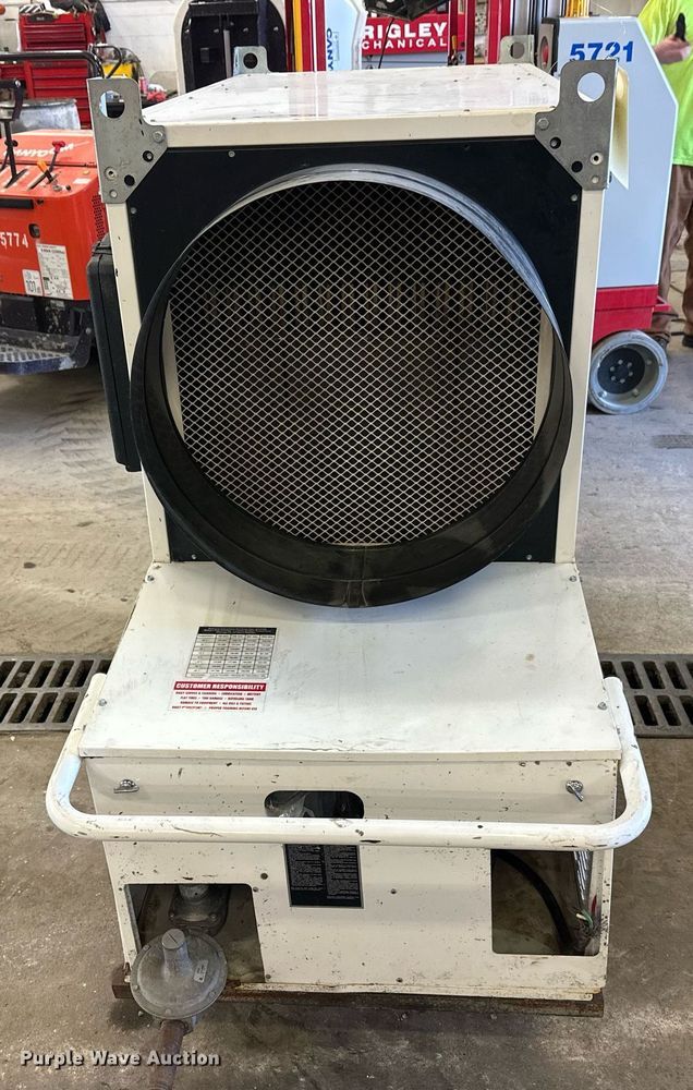 image for item EL0003 Heat Wagon VH/VF700C heater