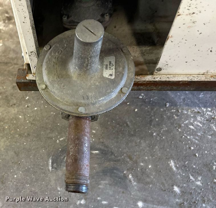 image for item EL0003 Heat Wagon VH/VF700C heater