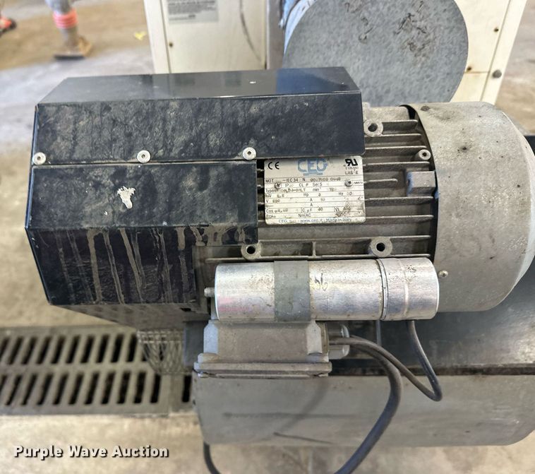 image for item EL0003 Heat Wagon VH/VF700C heater