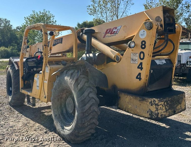 image for item EL0016 2003 Pettibone 8044 telehandler