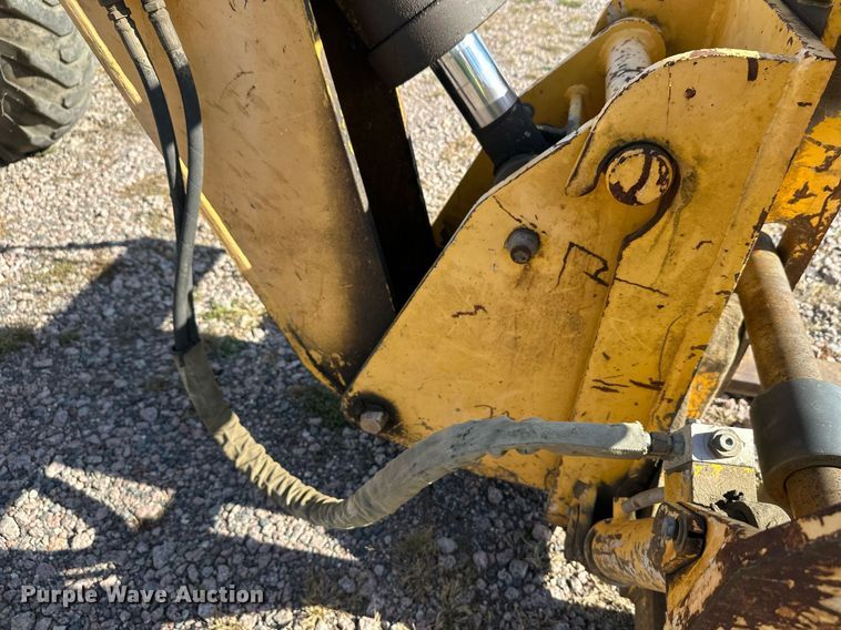 image for item EL0016 2003 Pettibone 8044 telehandler