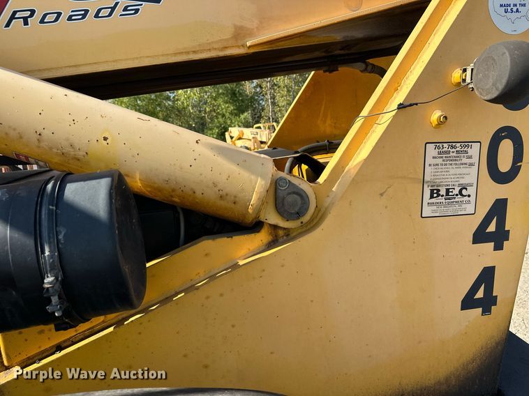 image for item EL0016 2003 Pettibone 8044 telehandler