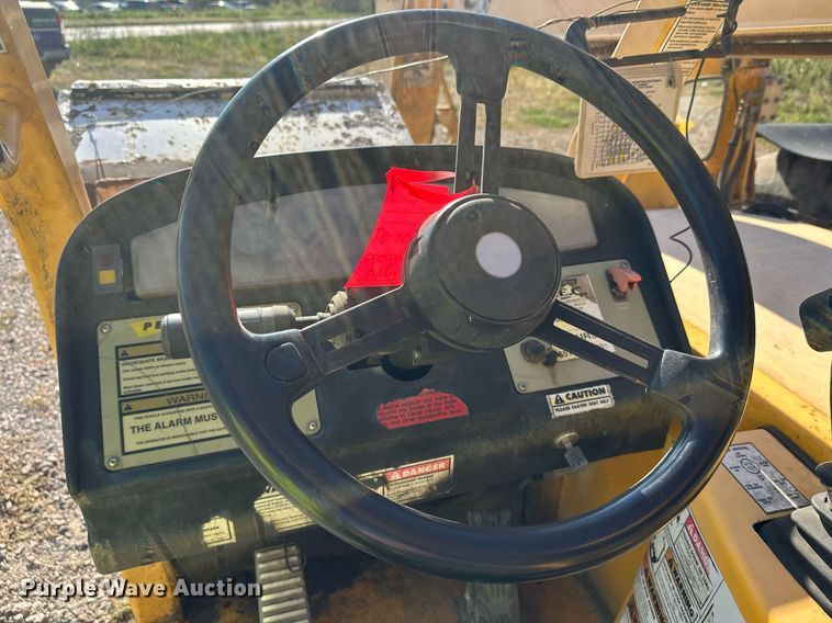 image for item EL0016 2003 Pettibone 8044 telehandler