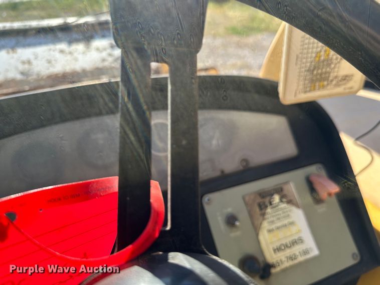 image for item EL0016 2003 Pettibone 8044 telehandler