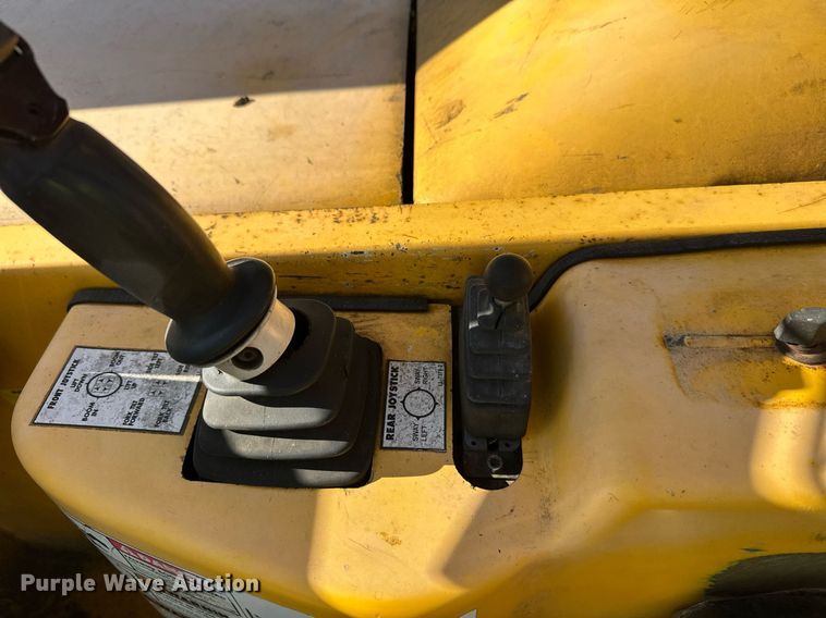 image for item EL0016 2003 Pettibone 8044 telehandler