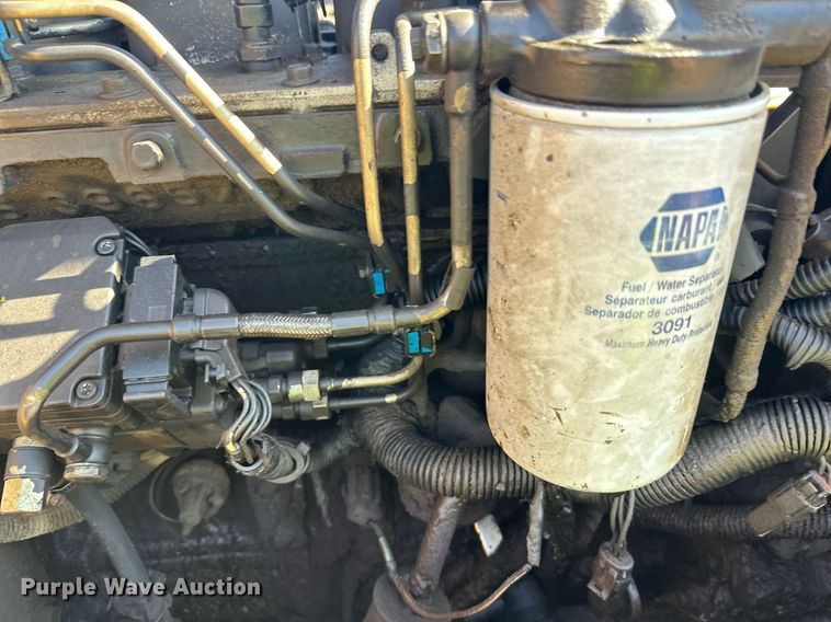 image for item EL0016 2003 Pettibone 8044 telehandler