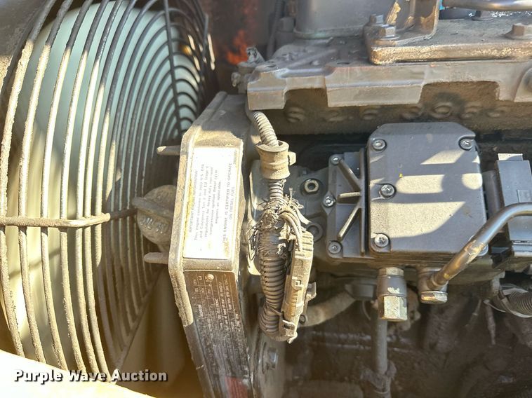 image for item EL0016 2003 Pettibone 8044 telehandler