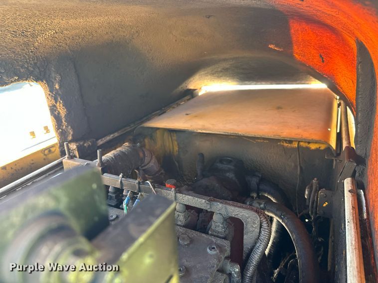 image for item EL0016 2003 Pettibone 8044 telehandler