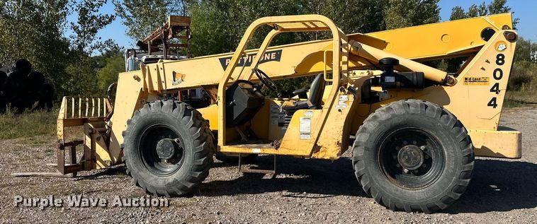 image for item EL0018 2005 Pertibone 8044 telehandler