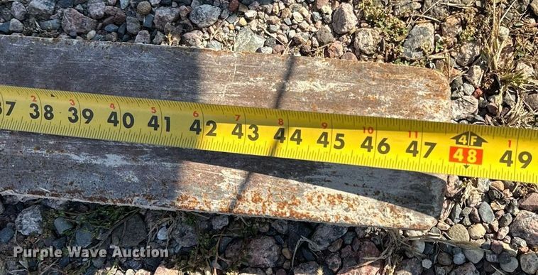 image for item EL0018 2005 Pertibone 8044 telehandler