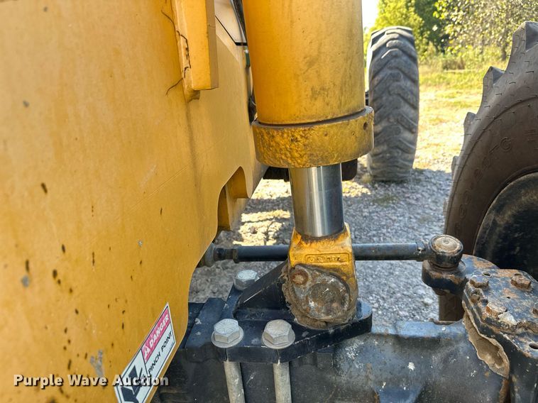 image for item EL0018 2005 Pertibone 8044 telehandler