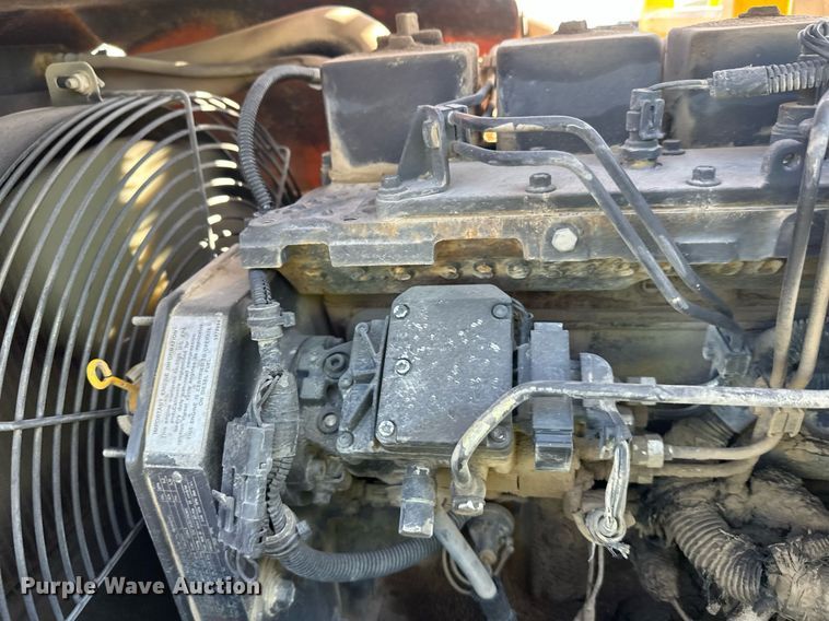 image for item EL0018 2005 Pertibone 8044 telehandler