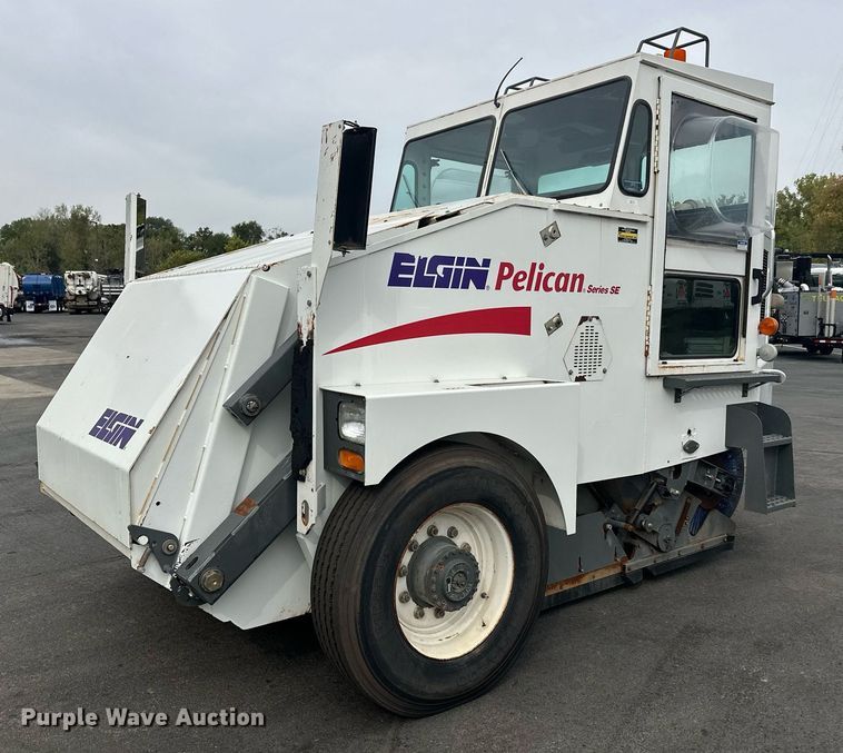 image for item EL0021 2001 Eljin Pelican series S street sweeper