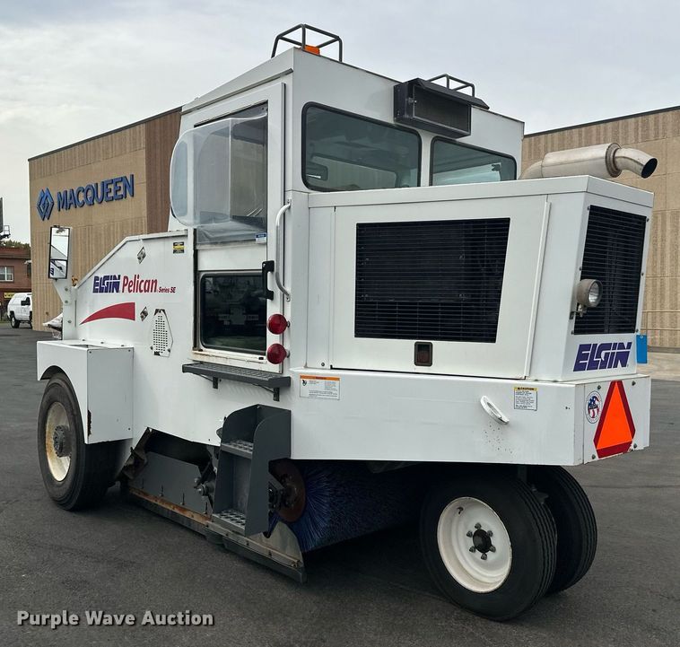 image for item EL0021 2001 Eljin Pelican series S street sweeper