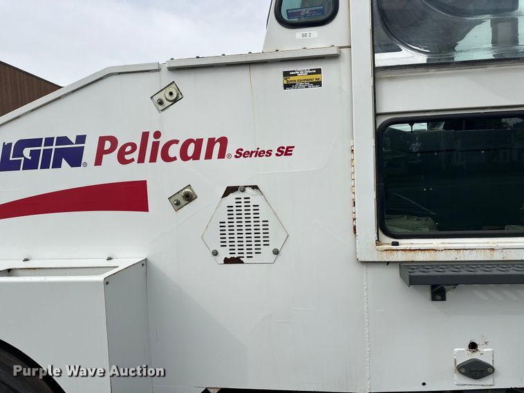image for item EL0021 2001 Eljin Pelican series S street sweeper