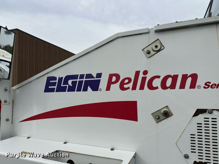 image for item EL0021 2001 Eljin Pelican series S street sweeper