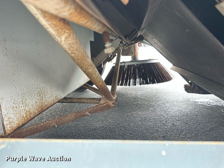 image for item EL0021 2001 Eljin Pelican series S street sweeper