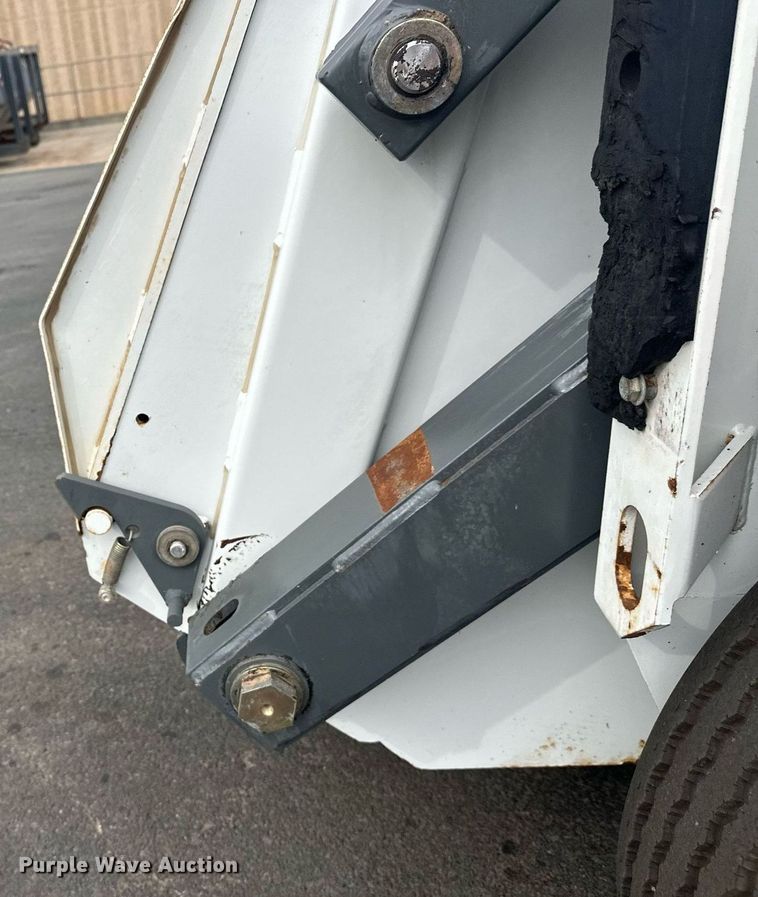 image for item EL0021 2001 Eljin Pelican series S street sweeper