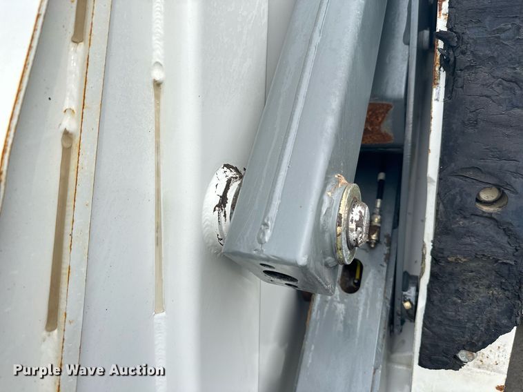 image for item EL0021 2001 Eljin Pelican series S street sweeper