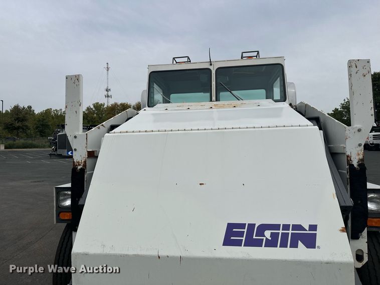 image for item EL0021 2001 Eljin Pelican series S street sweeper