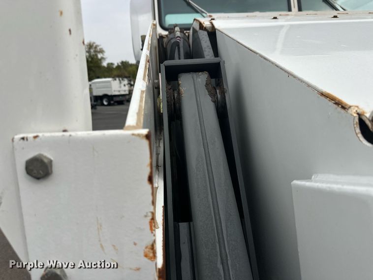 image for item EL0021 2001 Eljin Pelican series S street sweeper