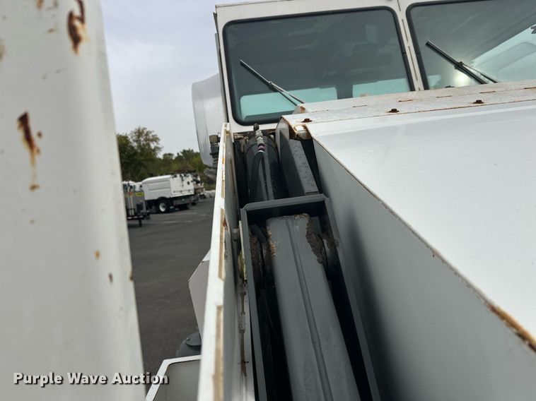 image for item EL0021 2001 Eljin Pelican series S street sweeper