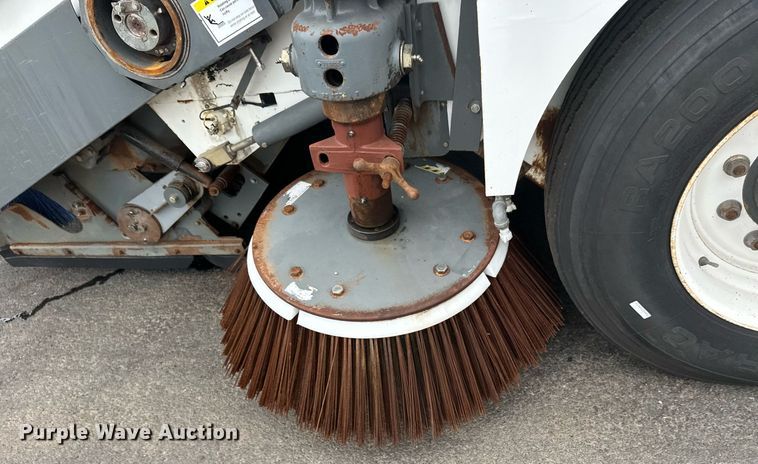 image for item EL0021 2001 Eljin Pelican series S street sweeper