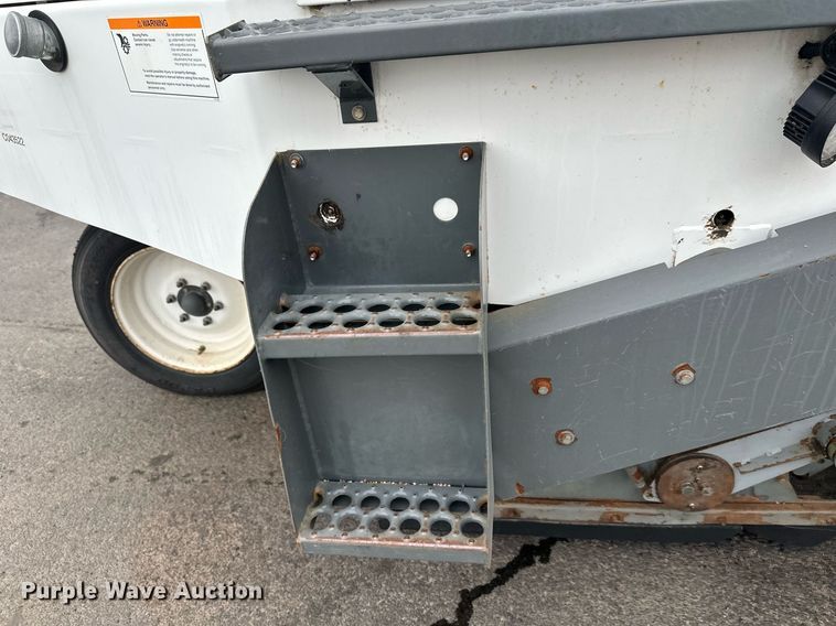 image for item EL0021 2001 Eljin Pelican series S street sweeper