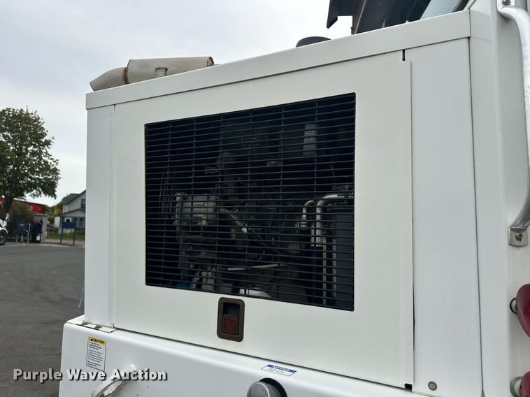 image for item EL0021 2001 Eljin Pelican series S street sweeper