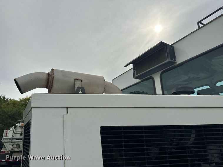 image for item EL0021 2001 Eljin Pelican series S street sweeper