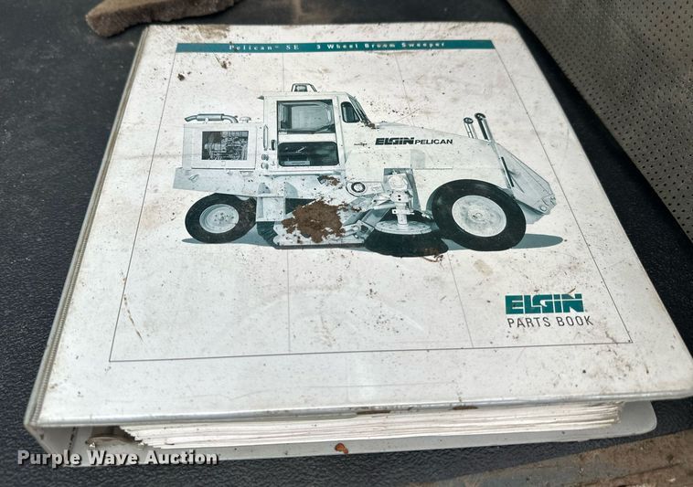 image for item EL0021 2001 Eljin Pelican series S street sweeper