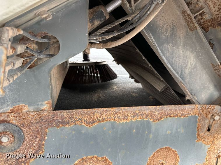 image for item EL0022 2010 Eljin Pelican street sweeper