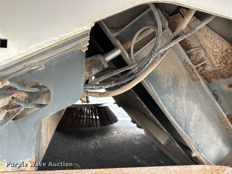 image for item EL0022 2010 Eljin Pelican street sweeper