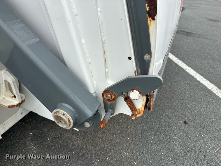 image for item EL0022 2010 Eljin Pelican street sweeper