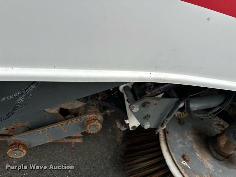 image for item EL0022 2010 Eljin Pelican street sweeper