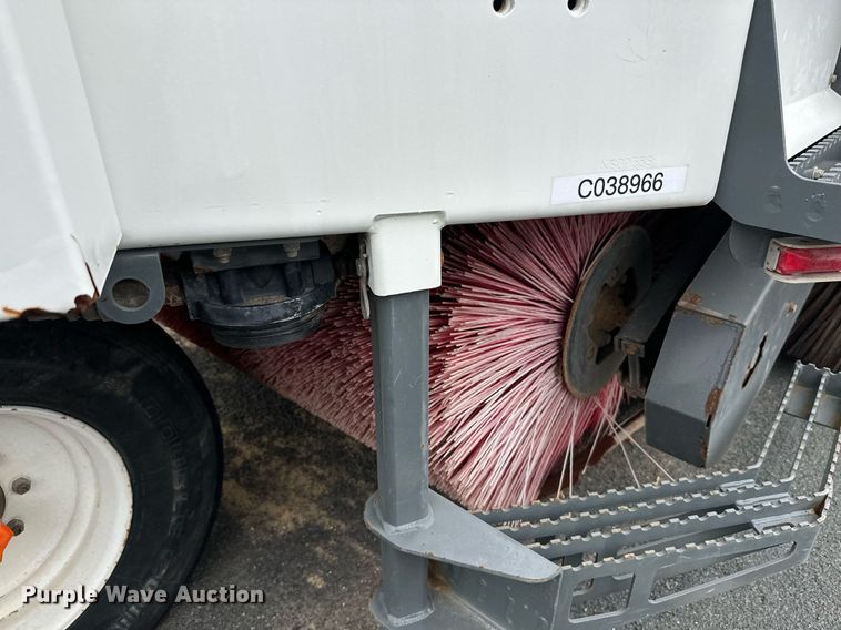 image for item EL0022 2010 Eljin Pelican street sweeper