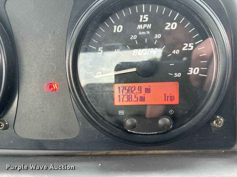 image for item EL0022 2010 Eljin Pelican street sweeper