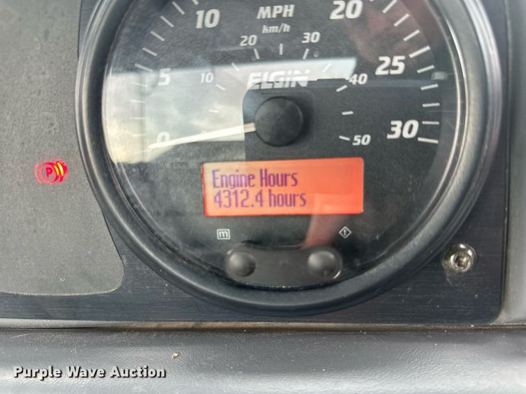 image for item EL0022 2010 Eljin Pelican street sweeper