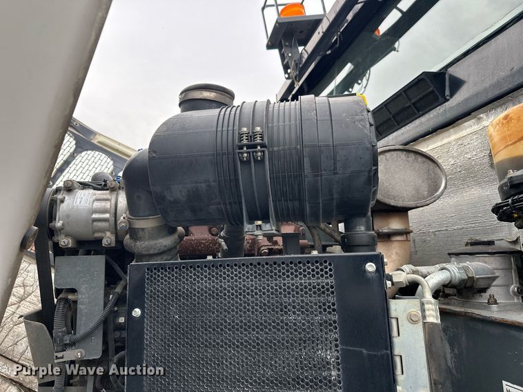 image for item EL0022 2010 Eljin Pelican street sweeper