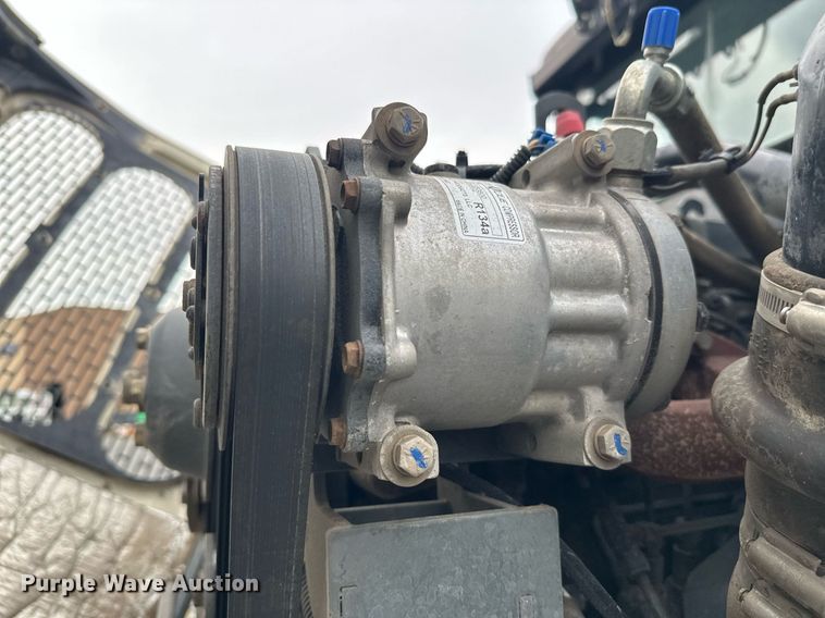 image for item EL0022 2010 Eljin Pelican street sweeper