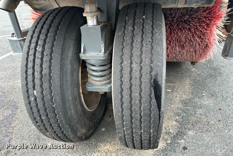 image for item EL0022 2010 Eljin Pelican street sweeper