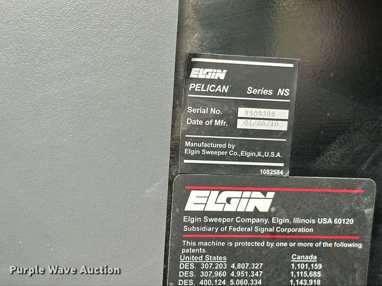 image for item EL0022 2010 Eljin Pelican street sweeper