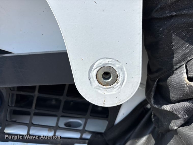 image for item EM6046 2018 Bobcat T770 tracked skid steer loader