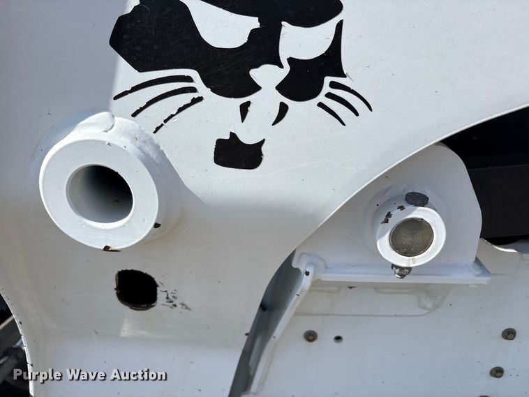 image for item EM6046 2018 Bobcat T770 tracked skid steer loader