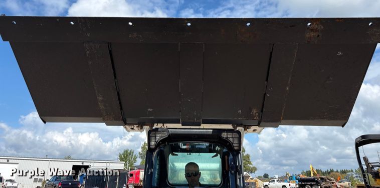 image for item EM6046 2018 Bobcat T770 tracked skid steer loader