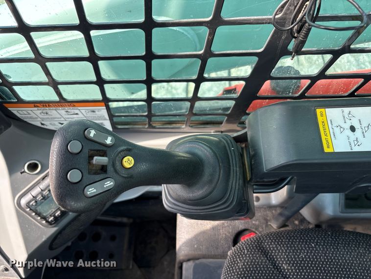 image for item EM6046 2018 Bobcat T770 tracked skid steer loader