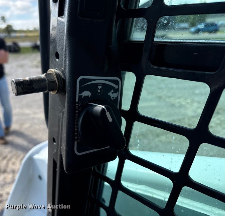 image for item EM6046 2018 Bobcat T770 tracked skid steer loader