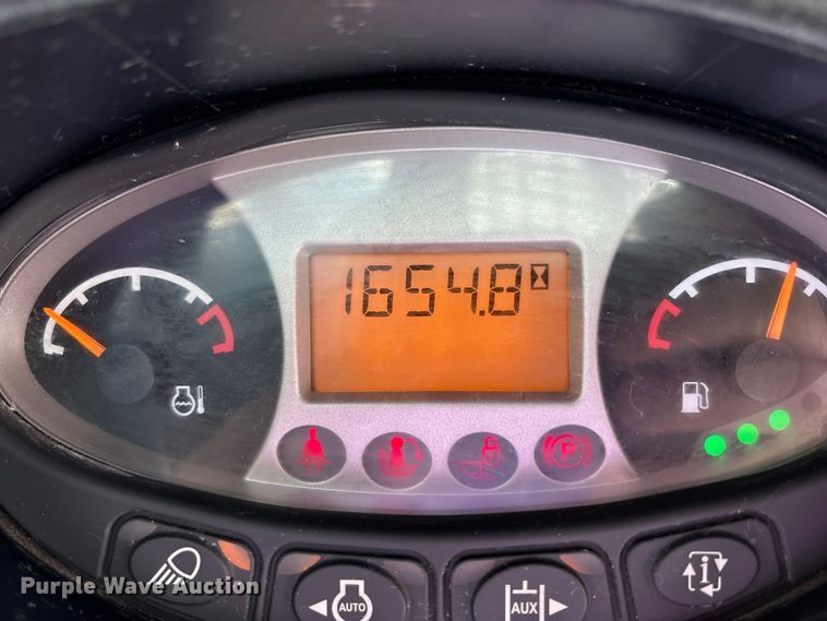 image for item EM6046 2018 Bobcat T770 tracked skid steer loader