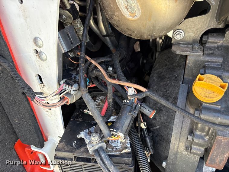 image for item EM6046 2018 Bobcat T770 tracked skid steer loader