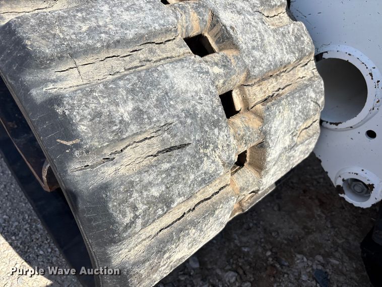 image for item EM6046 2018 Bobcat T770 tracked skid steer loader